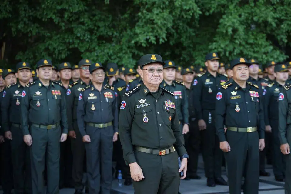 កងទ័ព​ដែល​នៅក្រោមក្រសួងការពារជាតិអះអាង​ថា ខ្លួននឹងការ​ពារ​រដ្ឋាភិបាលទោះស្ថិត​ក្នុងតម្លៃណា​ក៏ដោយ​ កាលពីថ្ងៃទី១២ ខែសីហា ឆ្នាំ២០២៤។